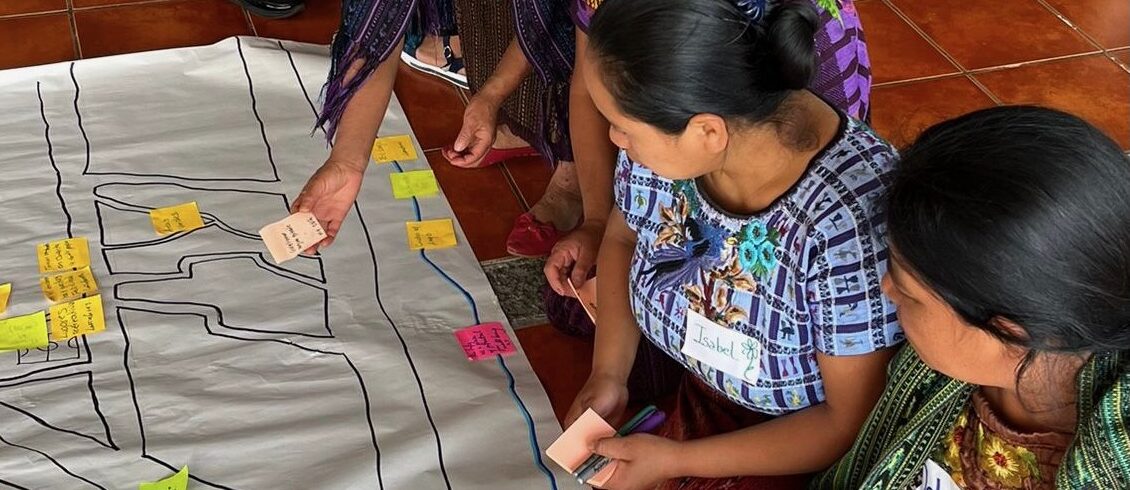 From volcano monitoring and hazard assessment to risk management Del monitoreo volcánico y la evaluación de la amenaza a la gestión del riesgo